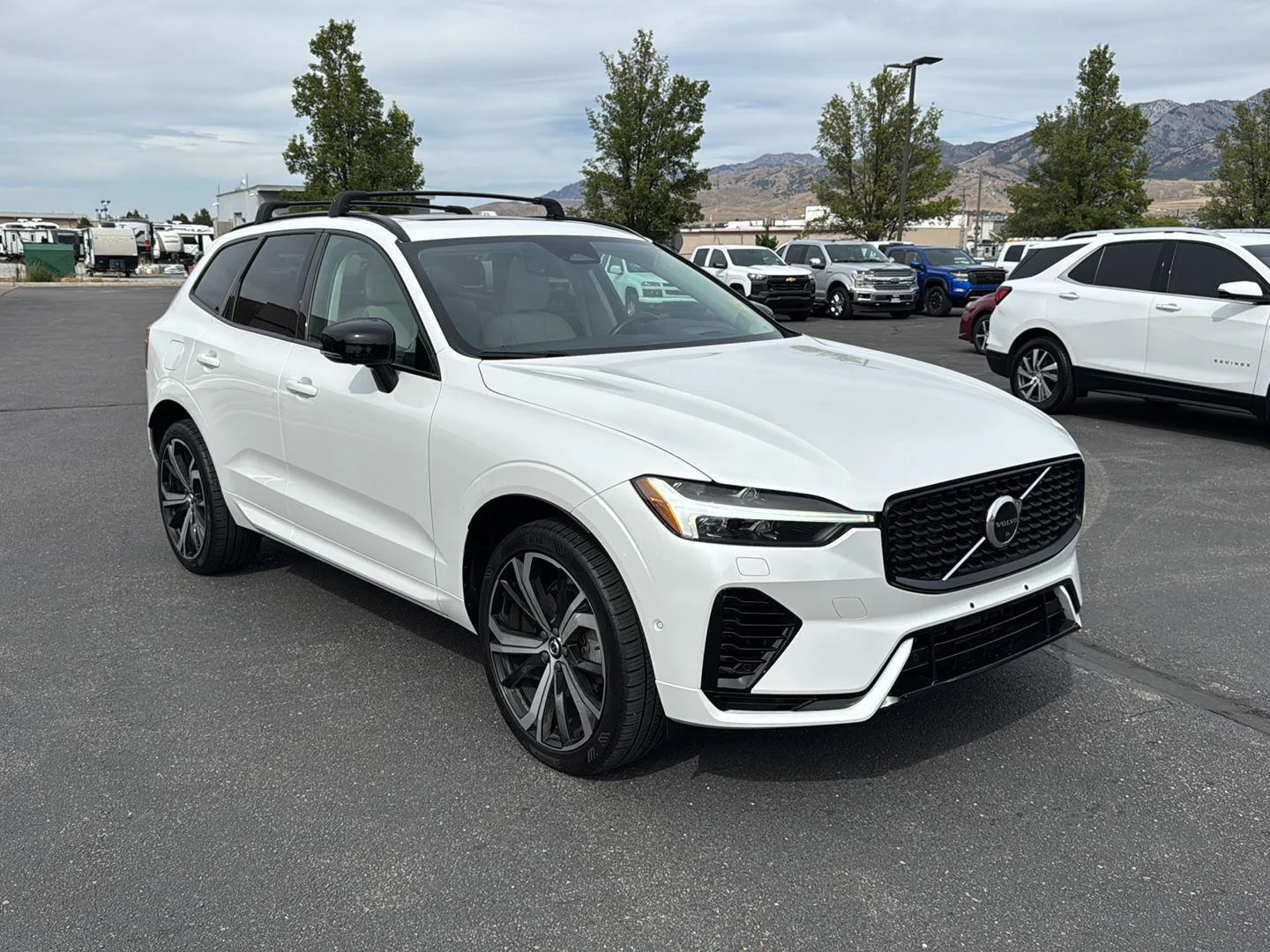 2023 Volvo XC60 Ultimate - Photo 11