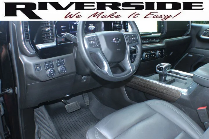 Used 2024 Black Chevrolet RST image 9