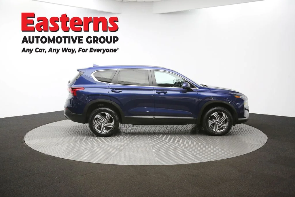 Used 2022 Blue Hyundai SE image 43