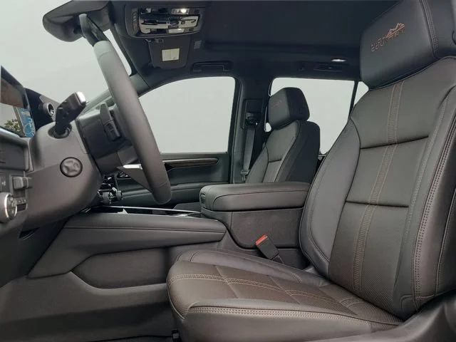 New 2026 Black Chevrolet High Country image 23