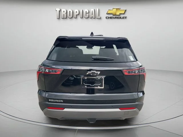 New 2027 Mosaic Black Metallic Chevrolet LT image 4