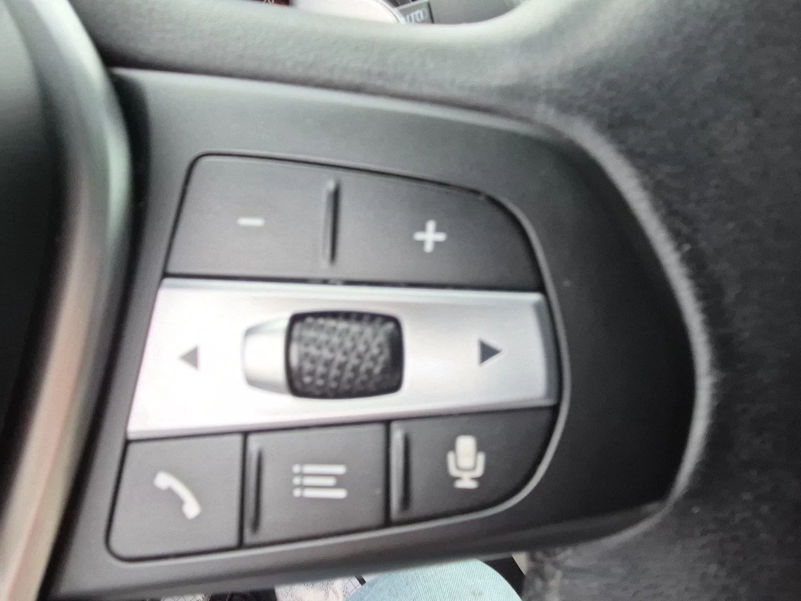 Used 2023 BLUE BMW  image 20