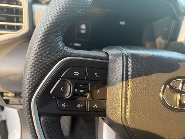 2025 Toyota Tundra Platinum - Photo 17