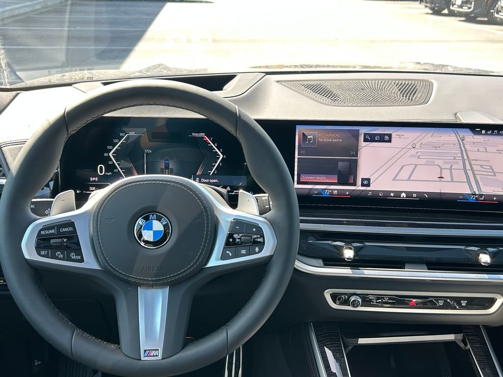 New 2026 Carbon Black Metallic BMW xDrive40i image 17