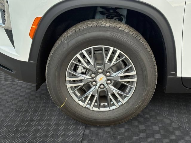 2027 Chevrolet Traverse LT - Photo 10