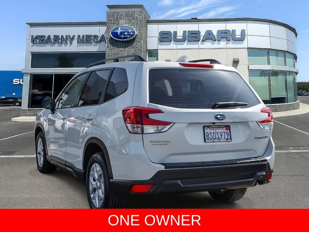 Used 2020 White Subaru Base image 4