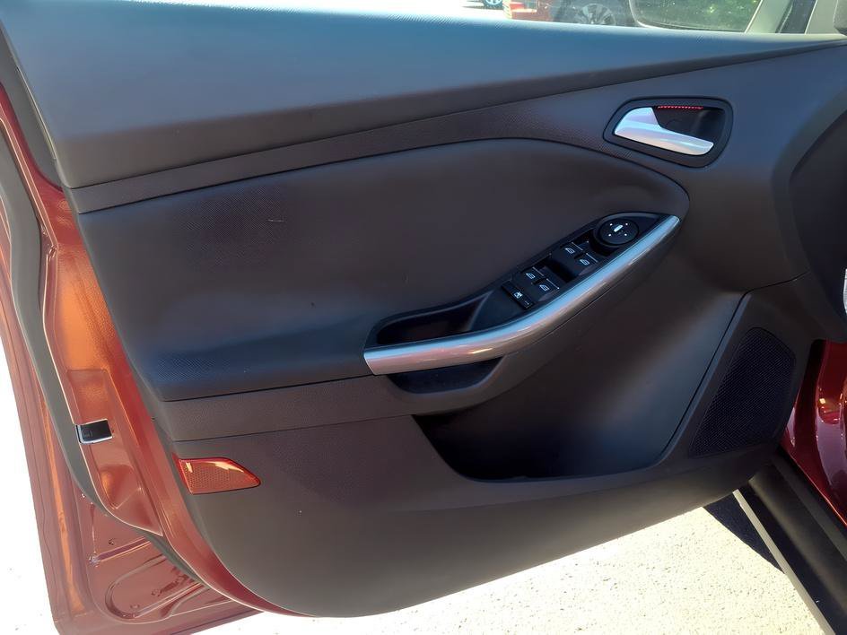 Used 2013 Ruby Red Metallic Tinted Clearcoat Ford Titanium image 15