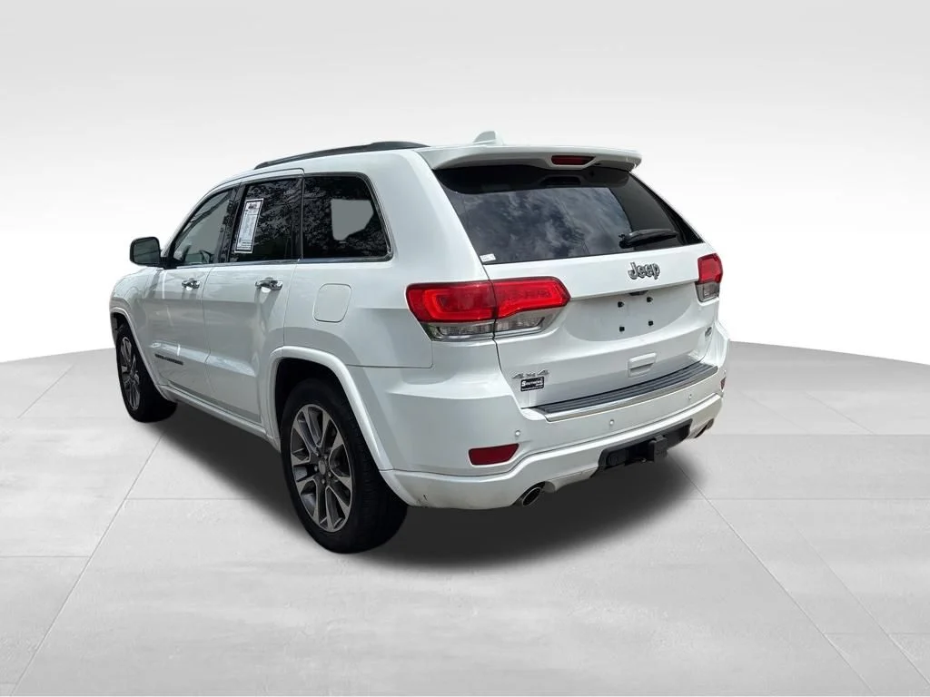 Used 2018 White Jeep Overland image 3