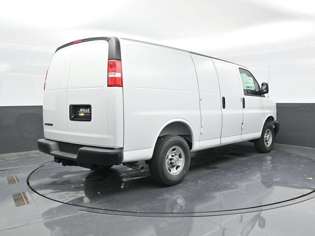 2025 Chevrolet Express Cargo Work Van - Photo 6