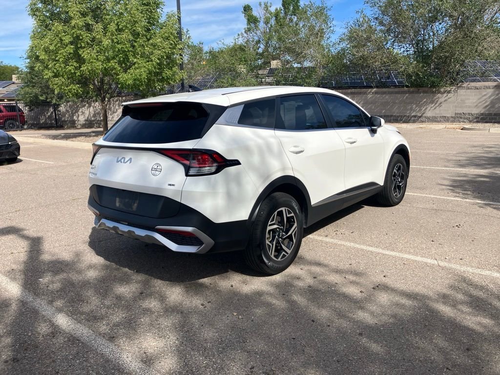 Used 2023 White Kia LX image 5