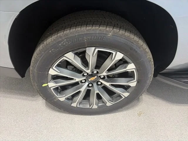 New 2026 Sterling Gray Metallic Chevrolet High Country image 7