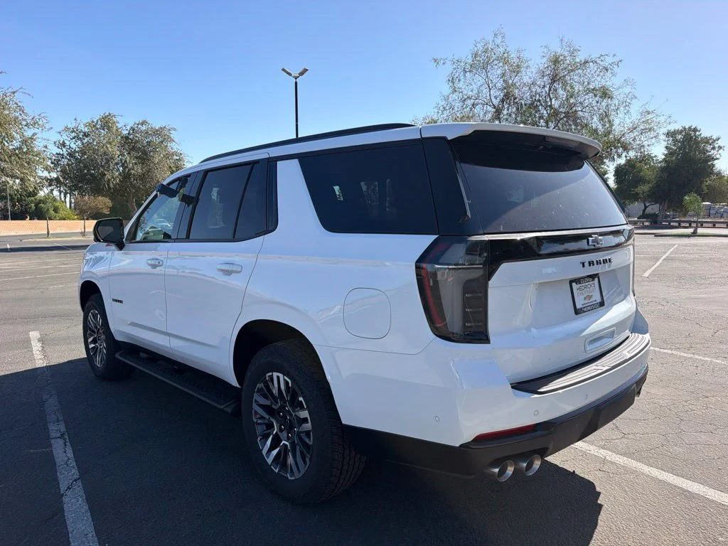 2027 Chevrolet Tahoe Z71 - Photo 5