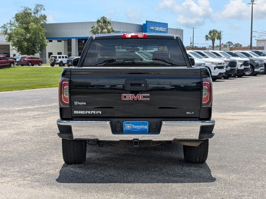 Used 2018 Black GMC SLT image 4