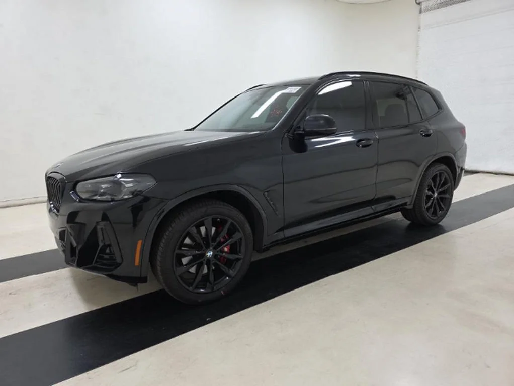 Used 2023 Black Sapphire Metallic BMW xDrive30i image 2