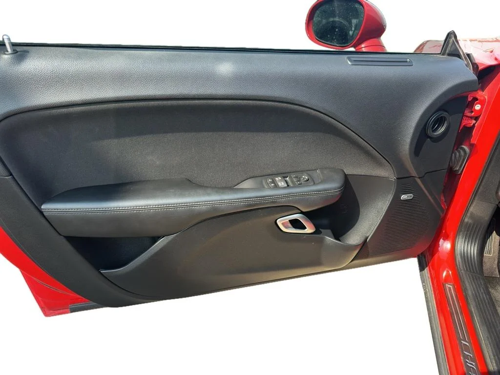 Used 2016 Torred Clearcoat Dodge R/T Scat Pack image 12