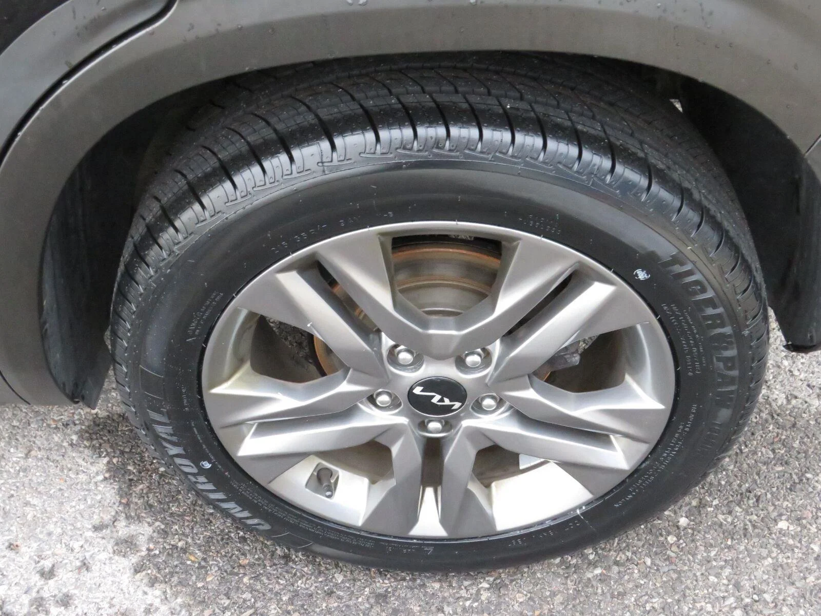 Used 2022 Cherry Black Kia S image 13