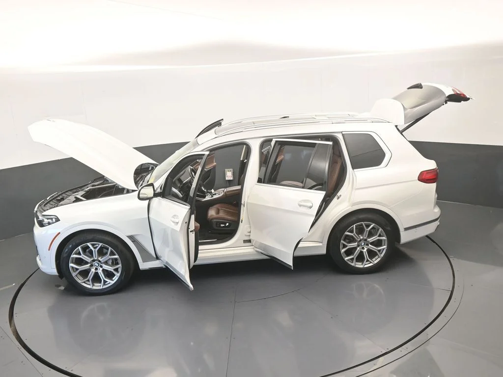 Used 2020 Mineral White Metallic BMW xDrive40i image 75