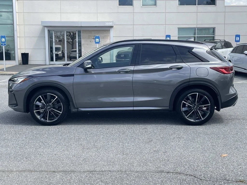 Used 2025 Gray INFINITI SPORT image 2