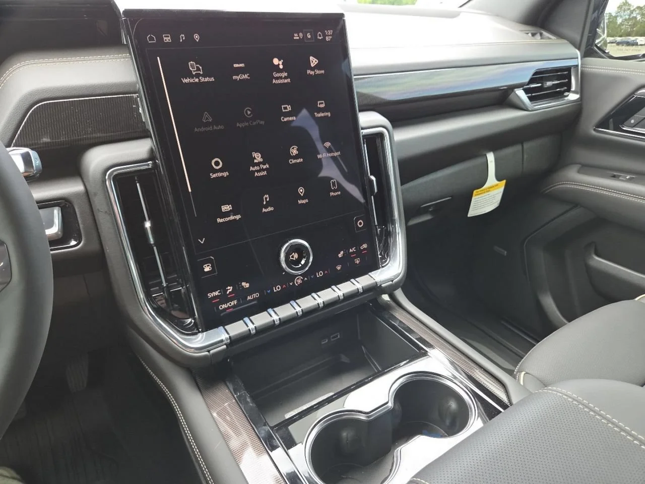 New 2026 Onyx Black GMC Elevation image 33