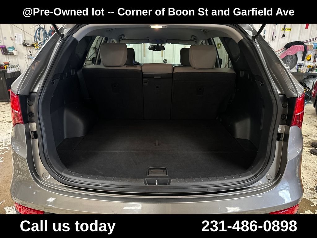 Used 2014 Gray Hyundai Base image 22