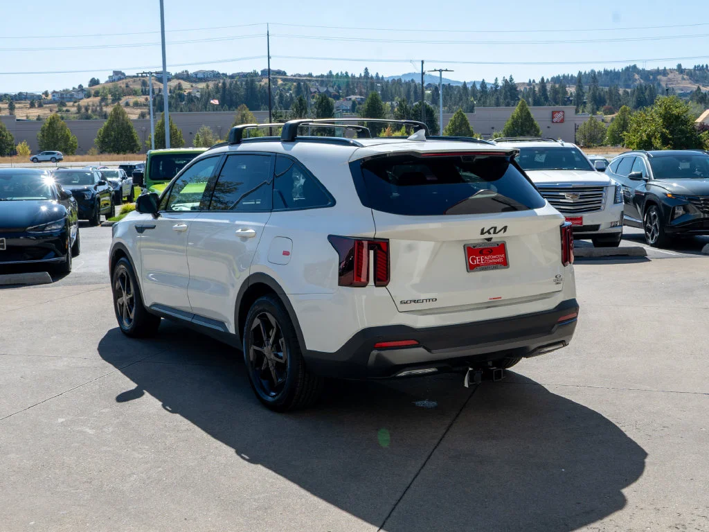 New 2026 White Kia X-Line SX Prestige image 5