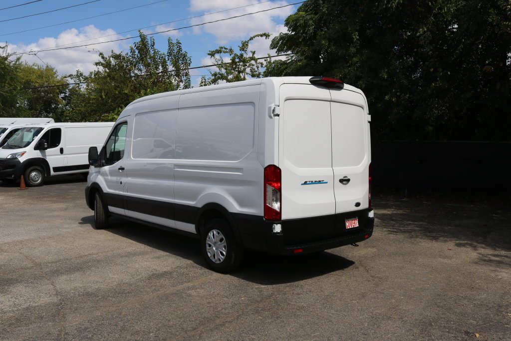 Used 2023 White Ford Base image 3
