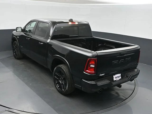 New 2026 Diamond Black Crystal Pearl-Coat Exterior Paint RAM Laramie image 34