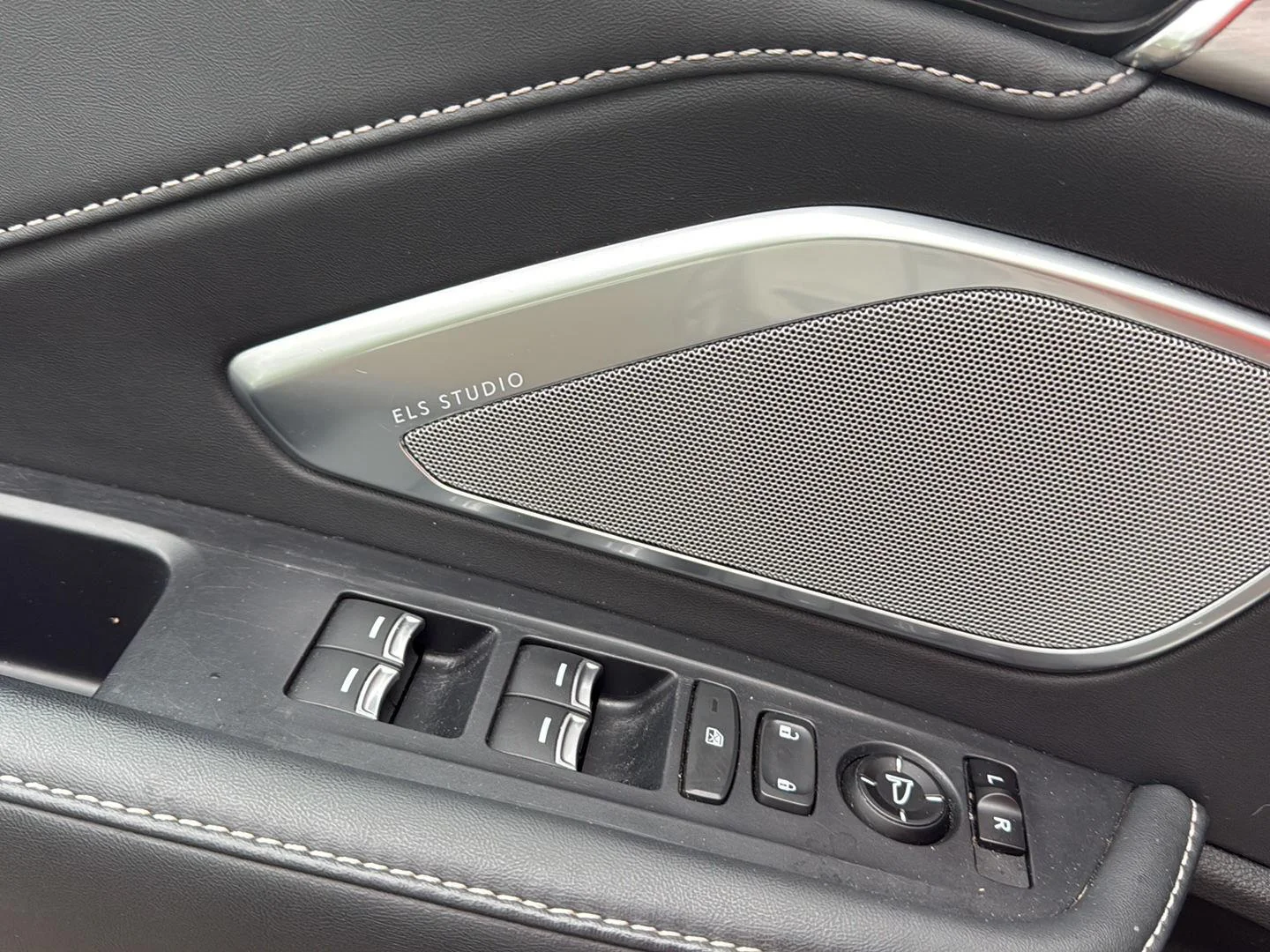 Used 2020 Platinum White Pearl Acura SH-AWD w/Tech image 20