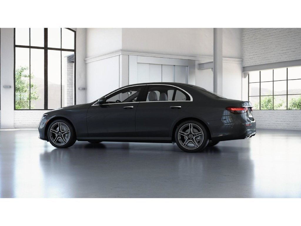 Certified Used 2022 Graphite Gray Metallic Mercedes-Benz  image 33