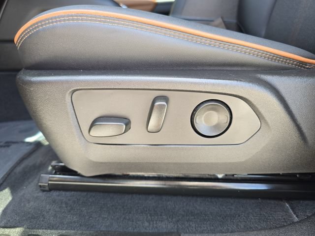 2025 GMC Canyon AT4 - Photo 18