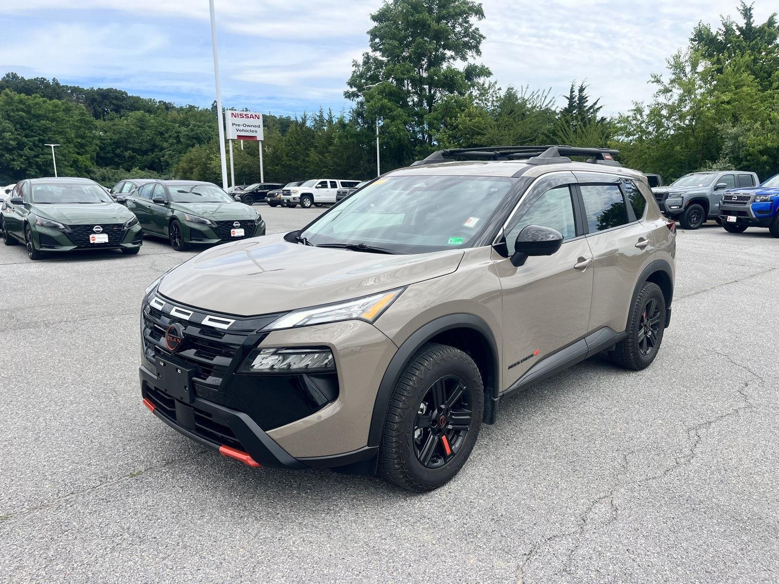 Used 2026  Nissan Rock Creek image 3