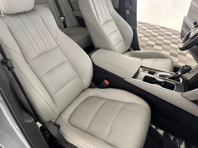 Used 2018  Honda Touring image 30