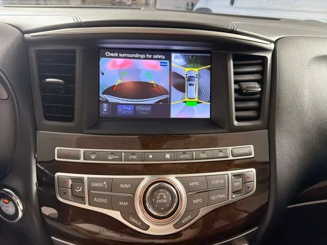 Certified Used 2019 White INFINITI LUXE image 31