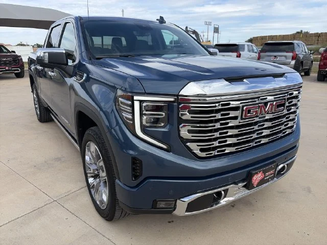 Used 2024 Blue GMC Denali image 10