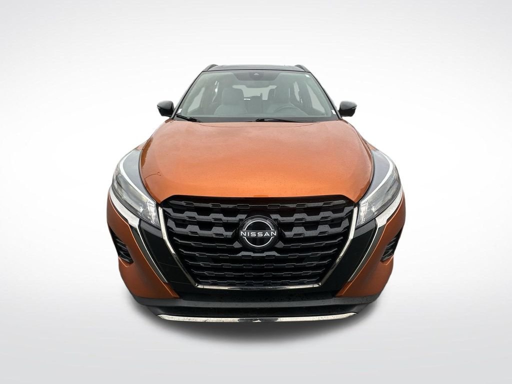 Used 2023 Orange Nissan SR image 27