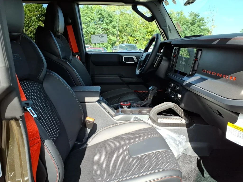 New 2026 Shelter Green Metallic Ford Raptor image 9