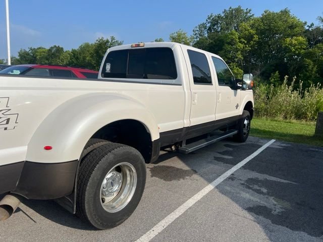 Used 2015 White Ford Lariat image 7