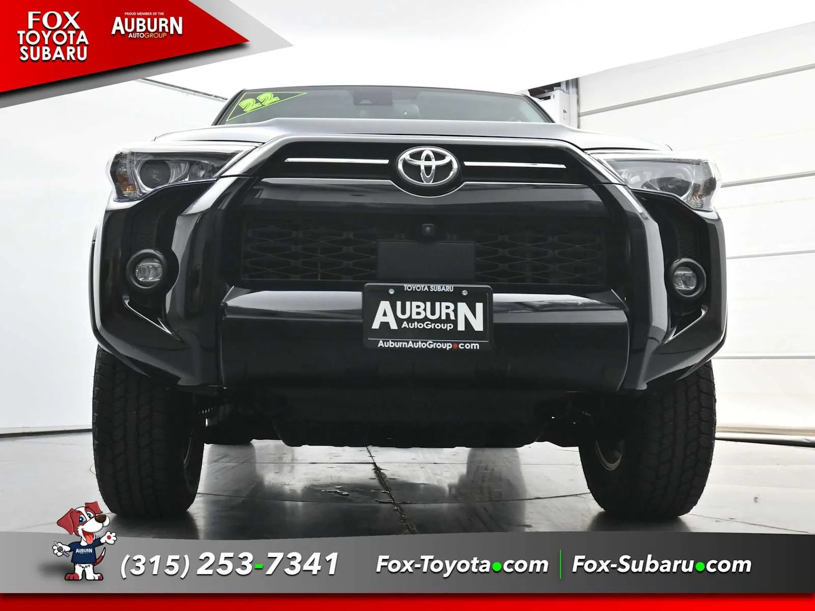 Used 2022 Midnight Black Metallic Toyota SR5 Premium image 25