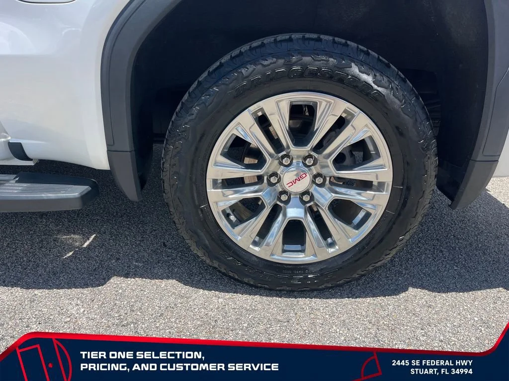 Used 2021 WHITE FROST TRICOAT GMC Denali image 9