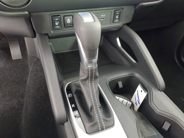 New 2026 Glacier White Nissan Crew Cab SV image 18