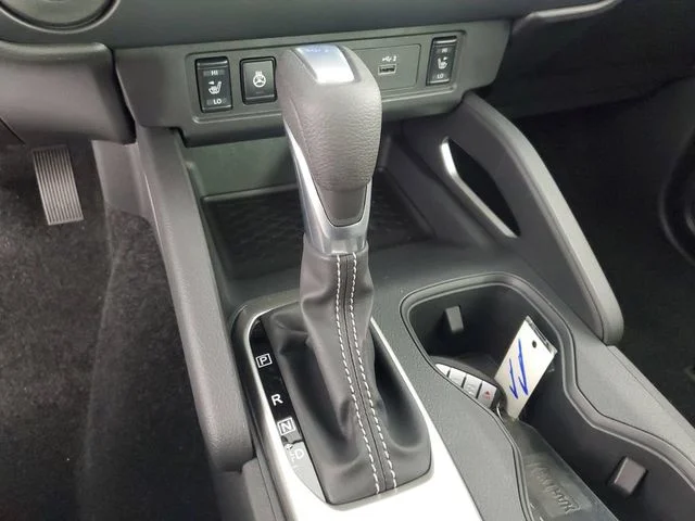New 2026 Glacier White Nissan Crew Cab SV image 18