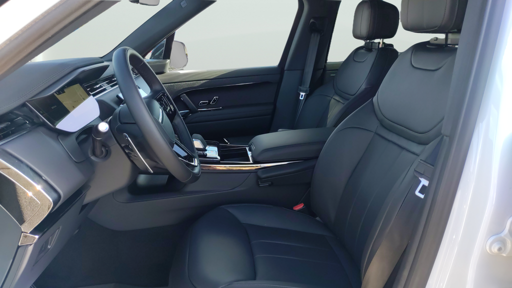 New 2026 Fuji White Land Rover Dynamic SE image 16