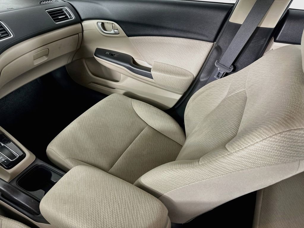 Used 2013  Honda LX image 22