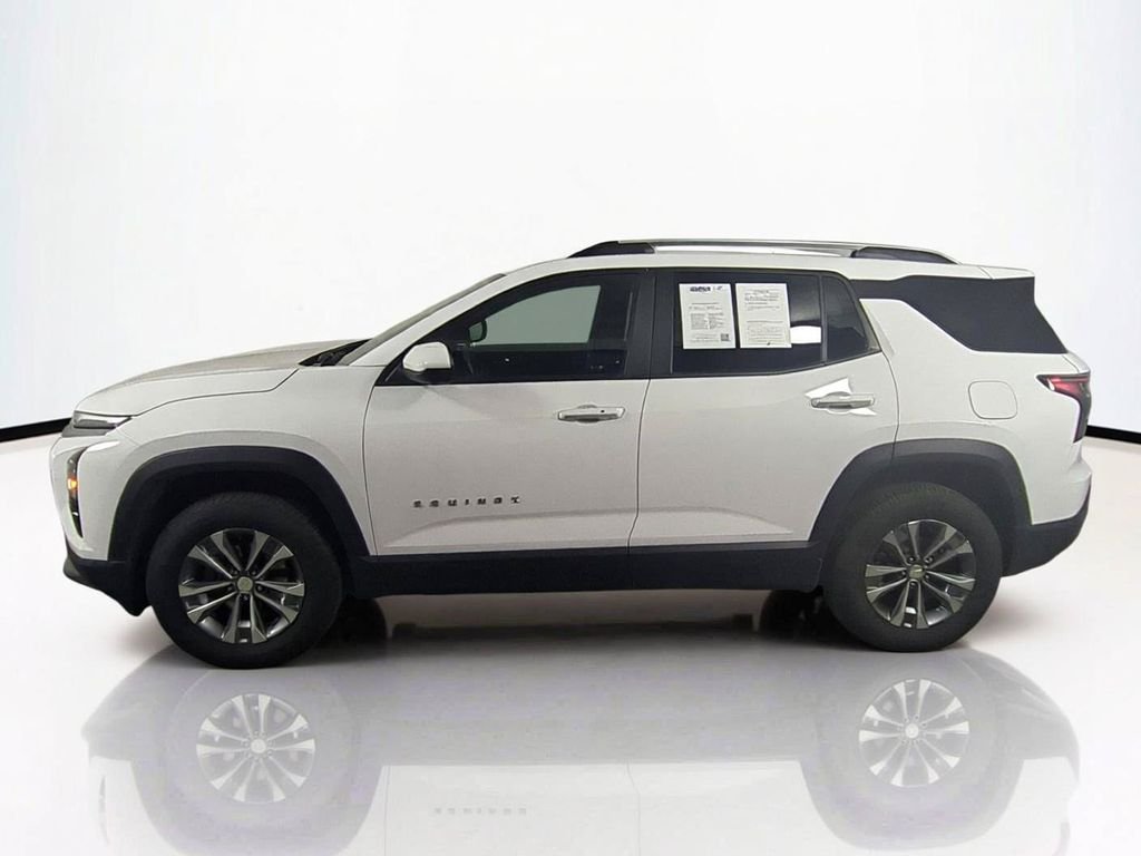 Used 2025 White Chevrolet LT image 8