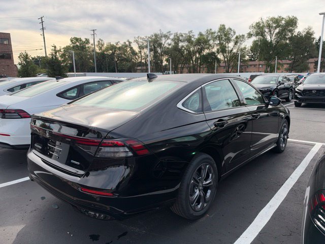 New 2026 Crystal Black Pearl Honda EX-L image 6