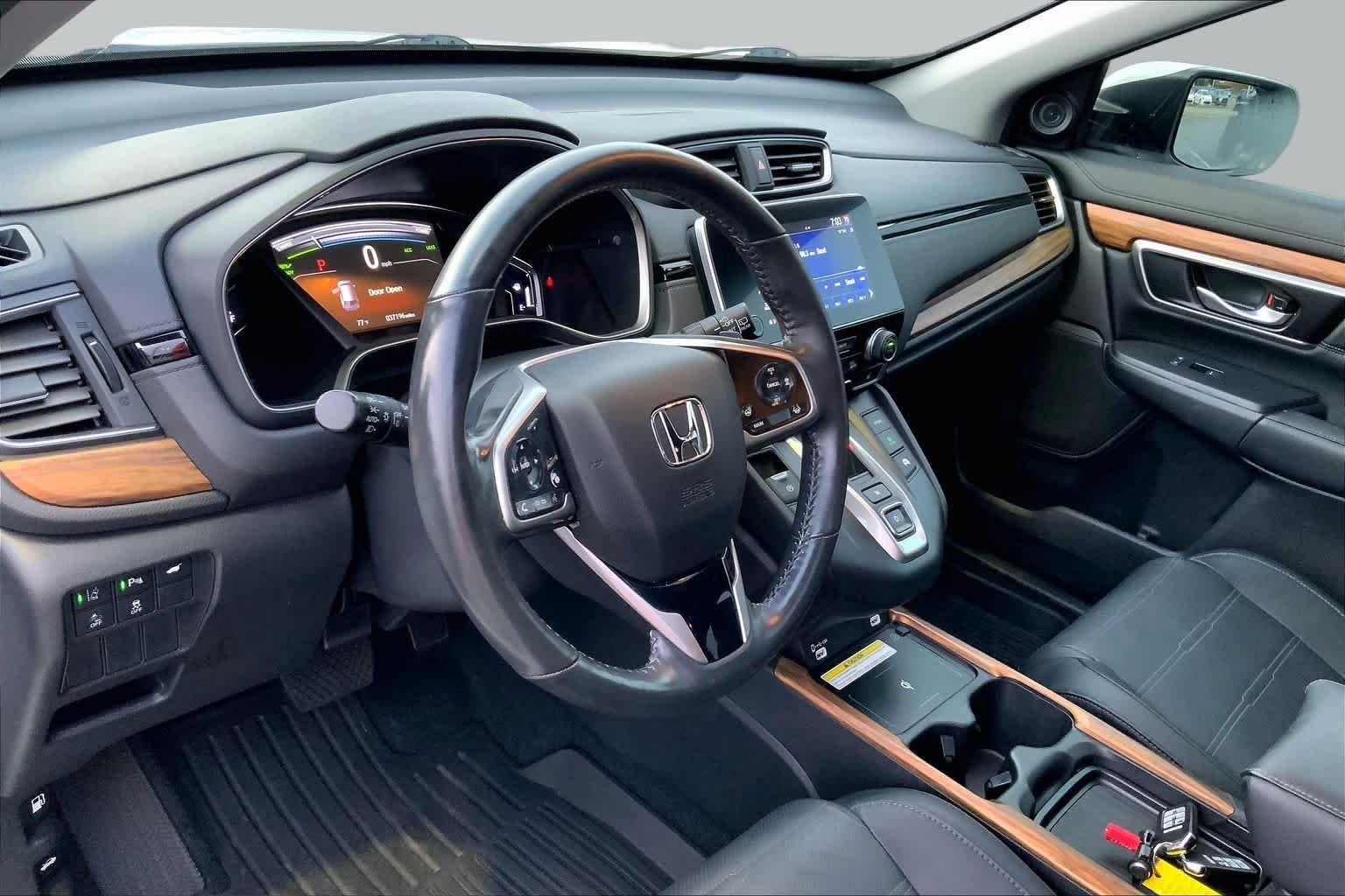 Used 2020 Platinum White Pearl Honda Touring image 17