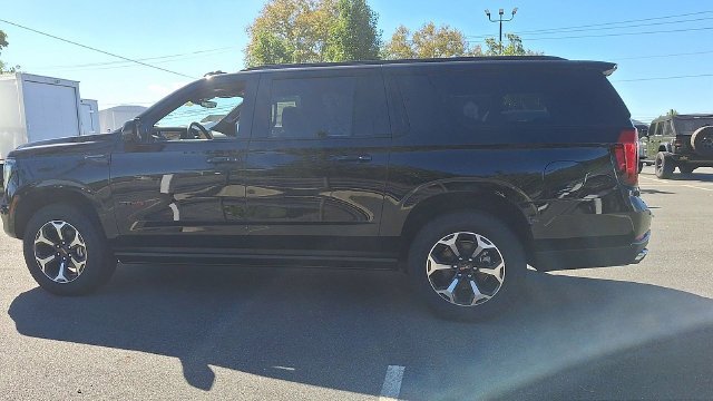 2026 GMC Yukon XL AT4 - Photo 7