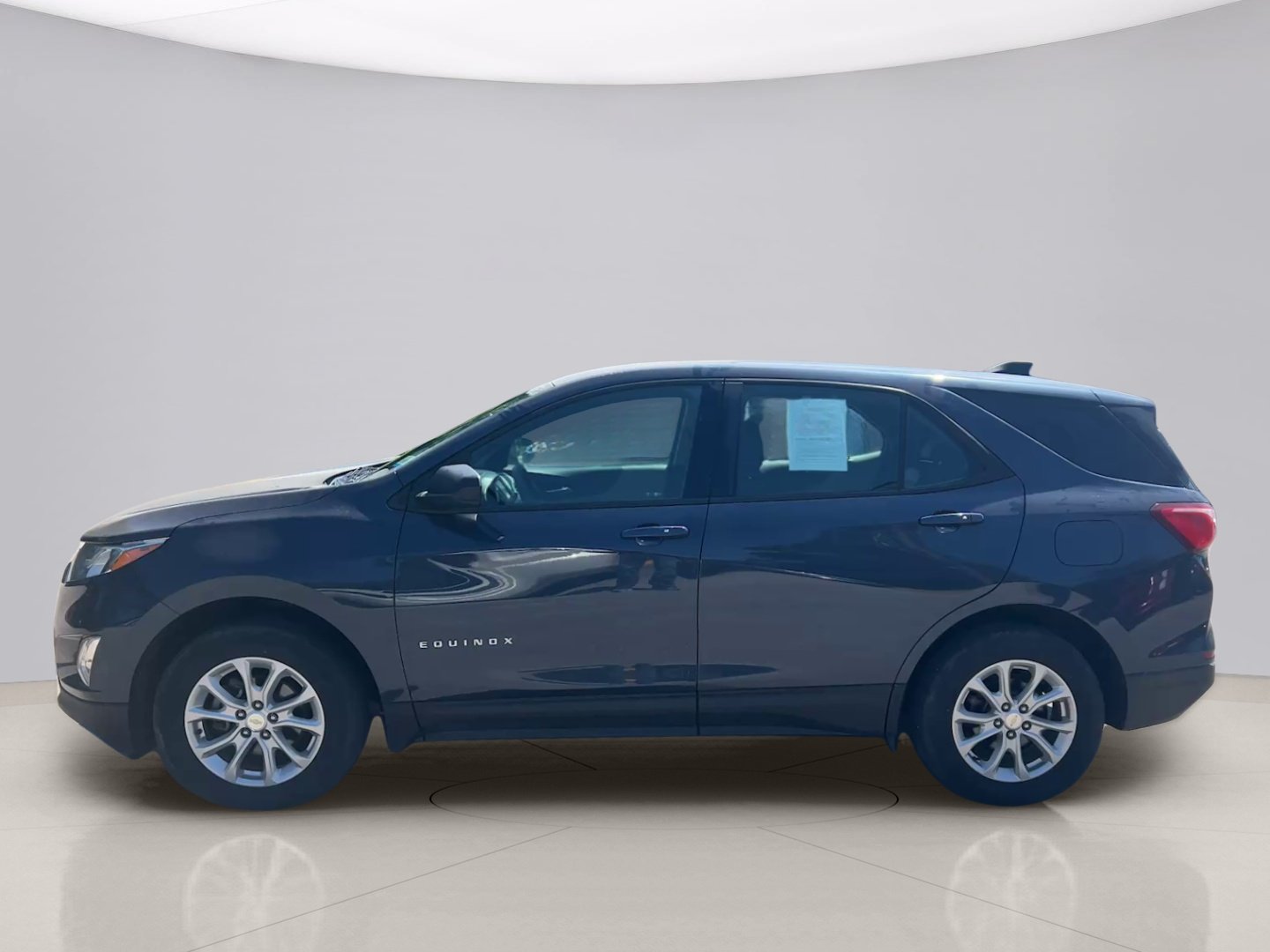 2018 Chevrolet Equinox LS - Photo 8