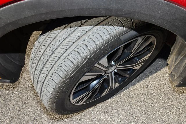 Used 2024 Black Mitsubishi SE image 10