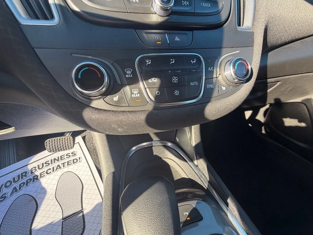 Used 2025 Sterling Gray Metallic Chevrolet 1LT image 20